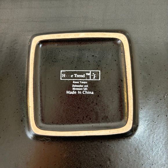 Home Trends Square Rave Taupe Plates - Picture 2 of 2